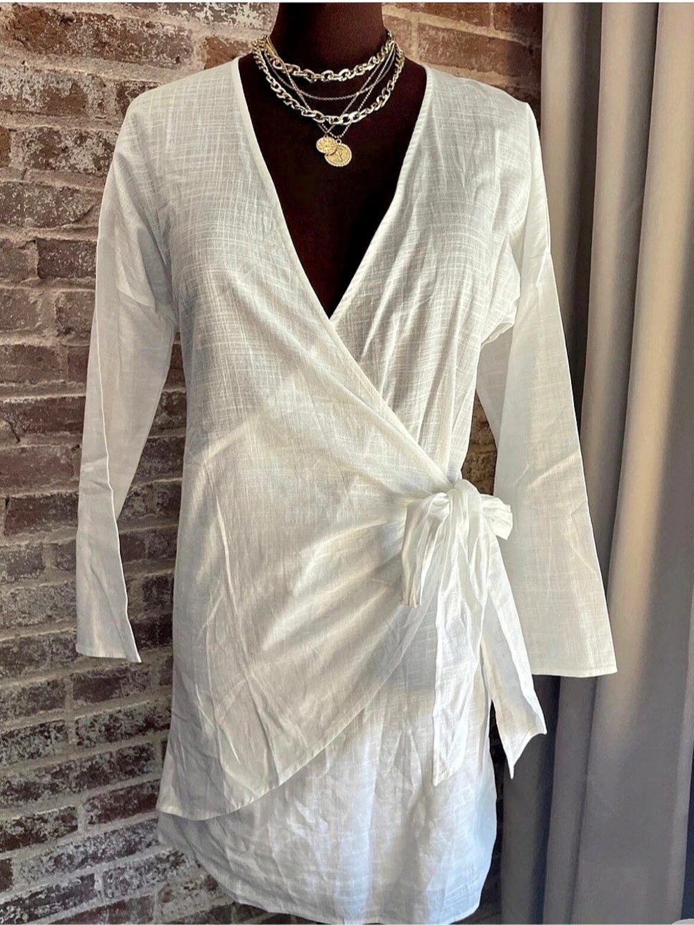 Vacation resort White linen wrap long sleeve dress with tie waist size XS-S